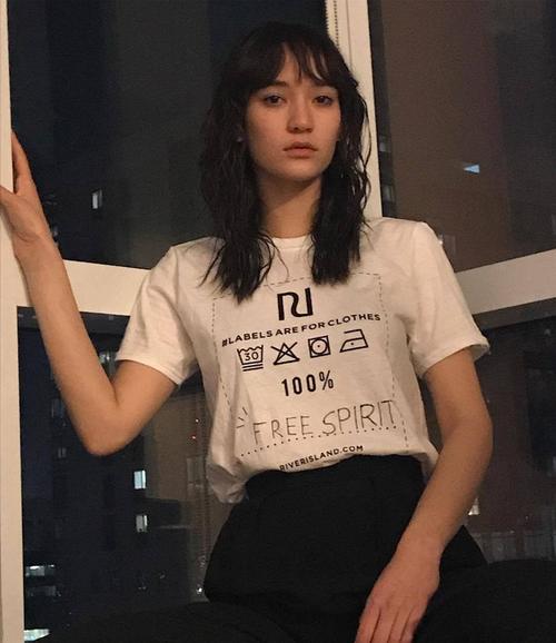 点击进来就看中英混血美女jessiemeili李美