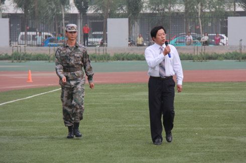 张家口一中高一新生军训照片