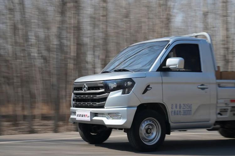 创业好搭档驾乘好品质长安星卡plus轻松拿捏