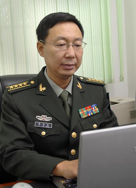李亚东