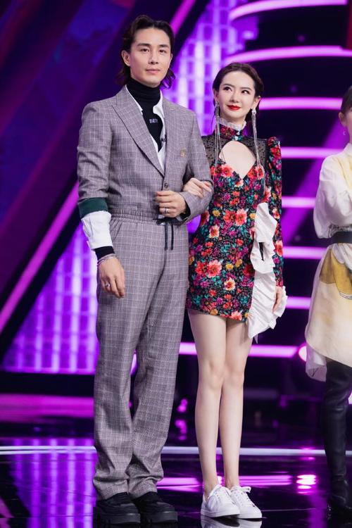 李承铉是个好老公,戚薇频繁穿衣大胆也不吃醋,老婆想