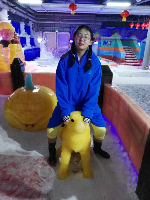 三只熊冰雪王国滑雪(2016-7-30)