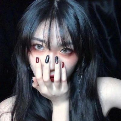 微胖美女图片头像,别人的身上