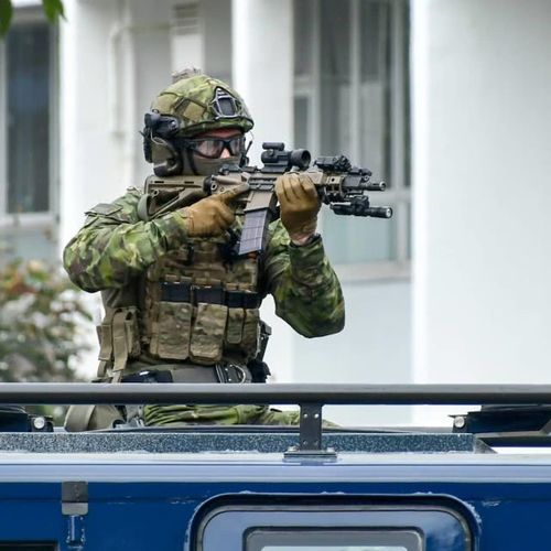 香港飞虎队经典造型已成回忆 他们如今的变化已翻天覆