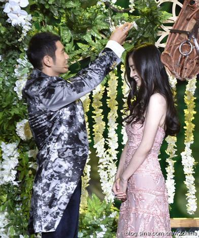 陈伟霆与baby露骨短信亲密照曝光(图)