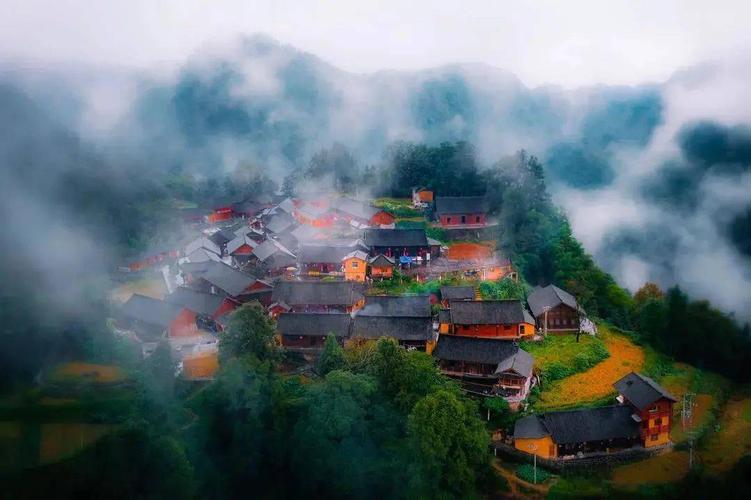 【动态】矮寨·十八洞·德夯大峡谷景区:晋升"5a"