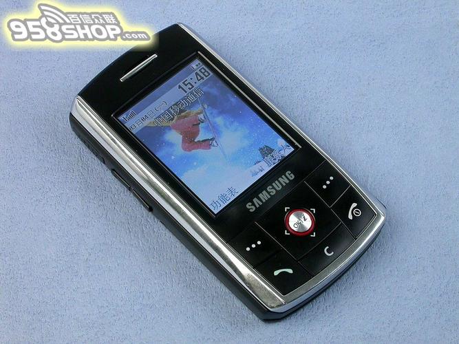 三星sgh-d808图片