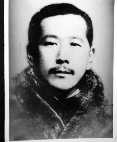 江浩像松柏那样长青的革命元老