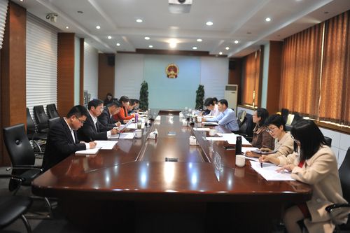 代表,政协委员及我院党组书记,检察长朱祖洋,党组成员,副检察长王玉江