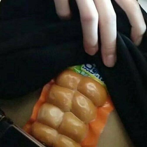 找一个小香肠当腹肌的图片已解决