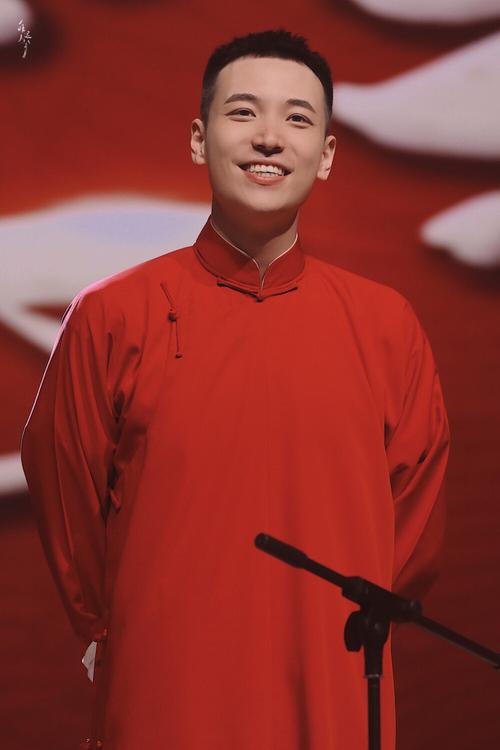 4月7日 21:56   关注  德云社王九龙