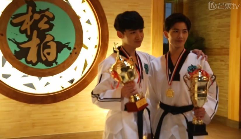 杨洋新闻150713旋风少女曝独家花絮杨洋白敬亭照片背后的故事