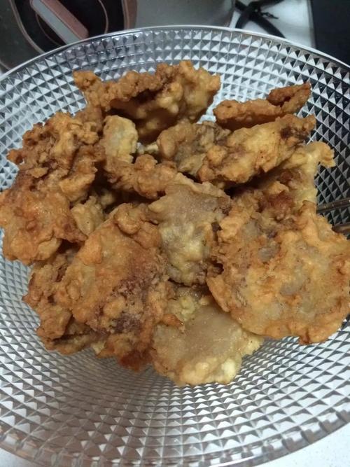 菜谱 香酥炸叉烧            用料            五花肉