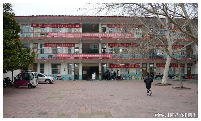 临颍二高故事高中我很幸运遇到最好的老师让我的人生更加精彩