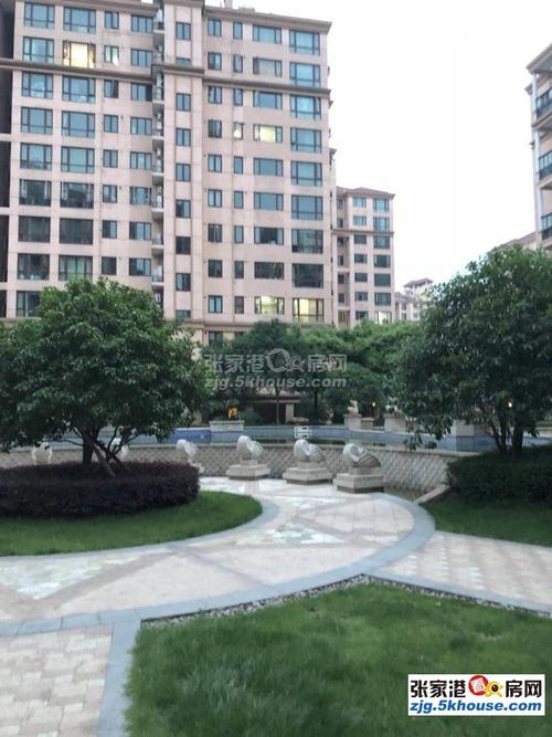 皇家首座11楼80平55000一年精装拎包入住设施全