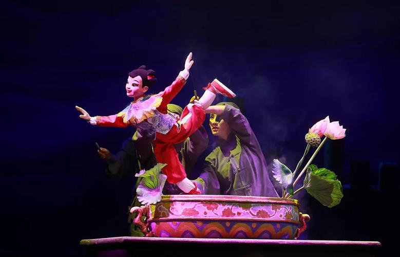 这个周日,带你追忆童年里的动画电影_渔童