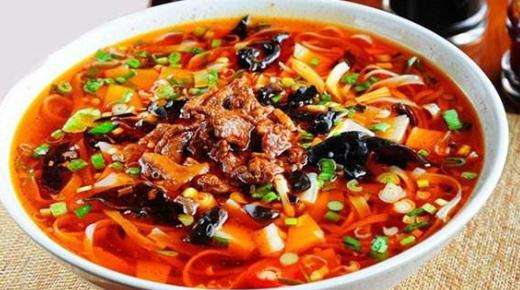 陕西宝鸡美食之臊子面