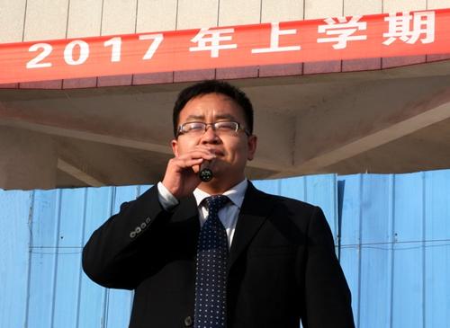 肖程老师作为教师代表发言
