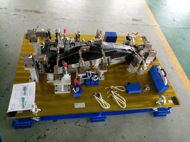 产品展示-法国雷诺检具-东港市辽旭汽车零部件加工有限公司!