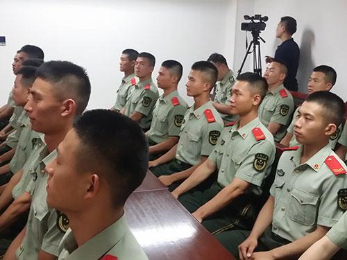 当前位置:首都文明网 >> 专题 >> 2018 >> 庆祝中国人民解放军建军91
