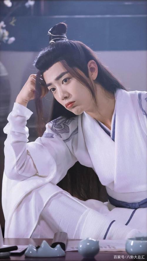 古风里的白衣少年郎:肖战,王一博,成毅等七位男儿谁当