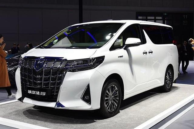 这台丰田商务车看着都说丑用起来却是真香