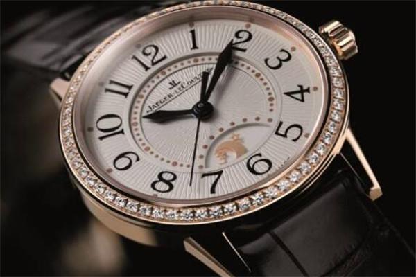 世界十大手表品牌百达翡丽被誉为是蓝血贵族