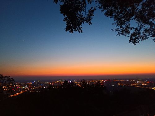 大蜀山顶最美的一张夜景,后来再也没有赶上这样的好时候.