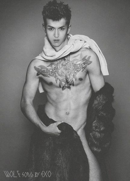 exo吴亦凡有肌肉吗?(有图吗)