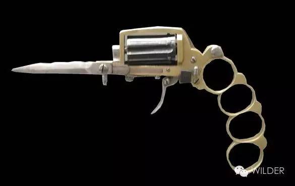 这把叫"阿帕奇"的左轮,不愧是杀人越货居家旅行的利器