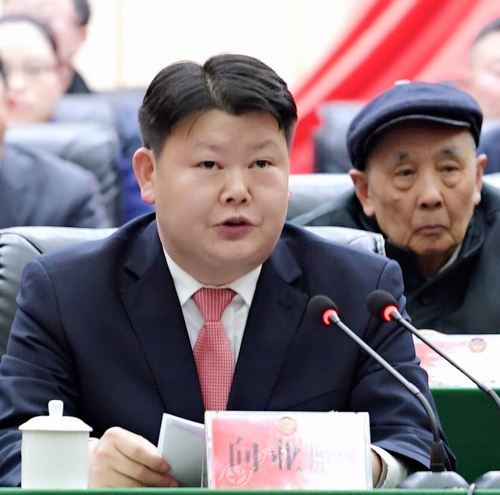 秀山县政协十届三次会议胜利闭幕