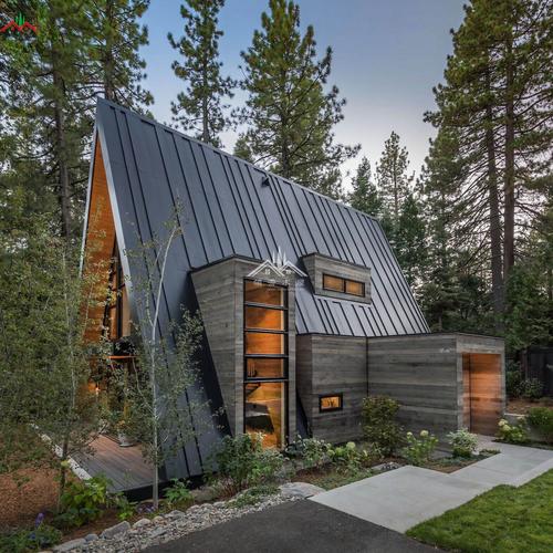 双层的三角木屋,做成这样的效果想不成网红都难