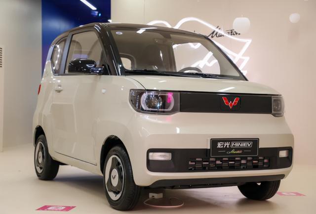 连续13个月成为销冠五菱宏光mini是这两年车市最大的黑马