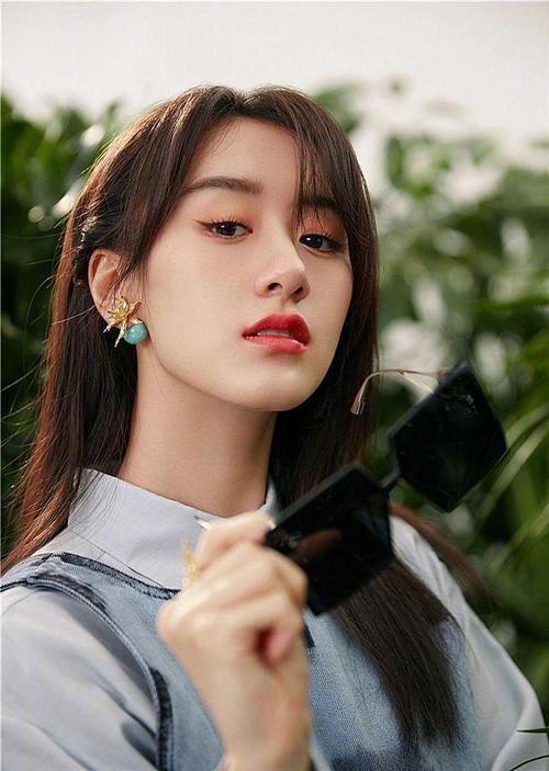 明星袁冰妍高清写真:清纯靓丽,美丽大方