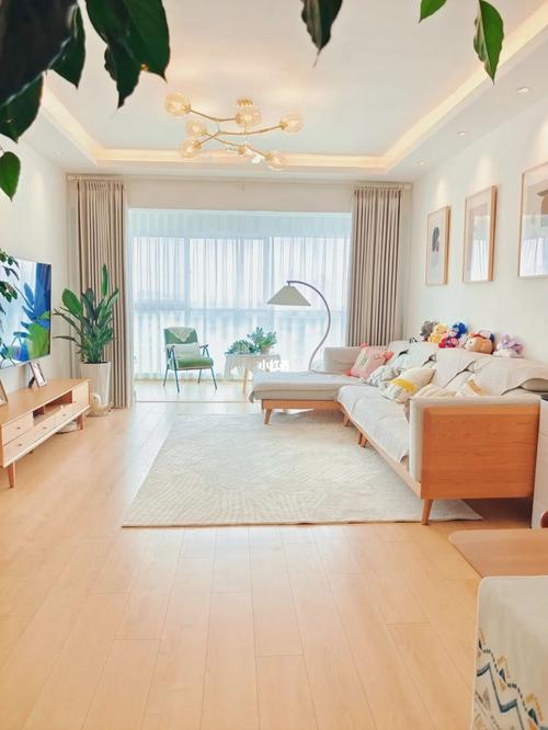 小户型装修95暖色系原木风客餐厅软装清单_软装_客厅_小户型装修