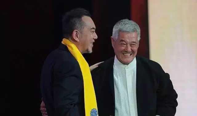 家财万贯的赵本山背景有多大?从他的四个保镖就能看出!