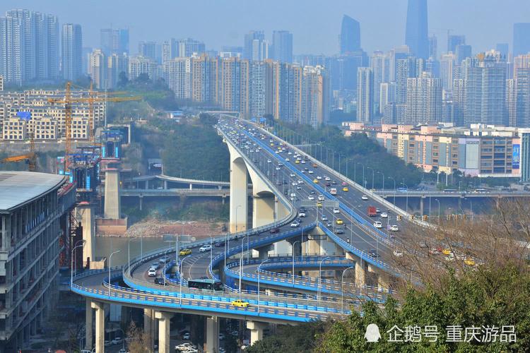 挂在悬崖上的14部电梯,重庆大化步道,免费从大坪到化龙桥