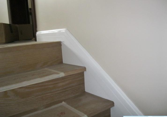 1, z型踢脚线:有二种主要做法.