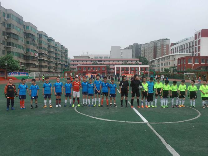 咸阳古渡中心小学足球队 春季报名正式开始!