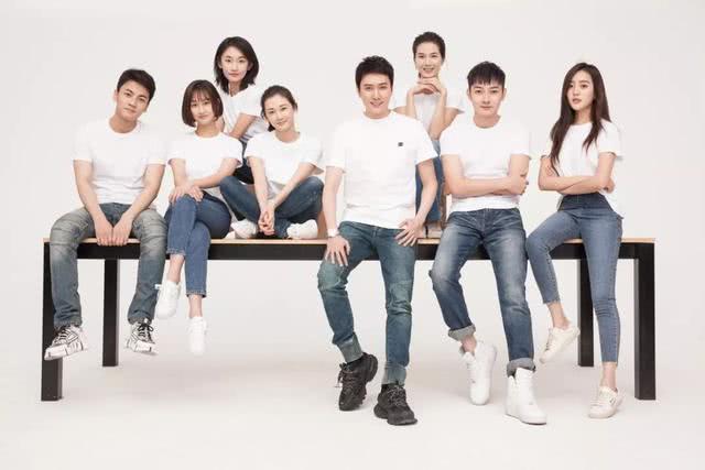 冯绍峰经纪公司获叠纸科技天使轮投资