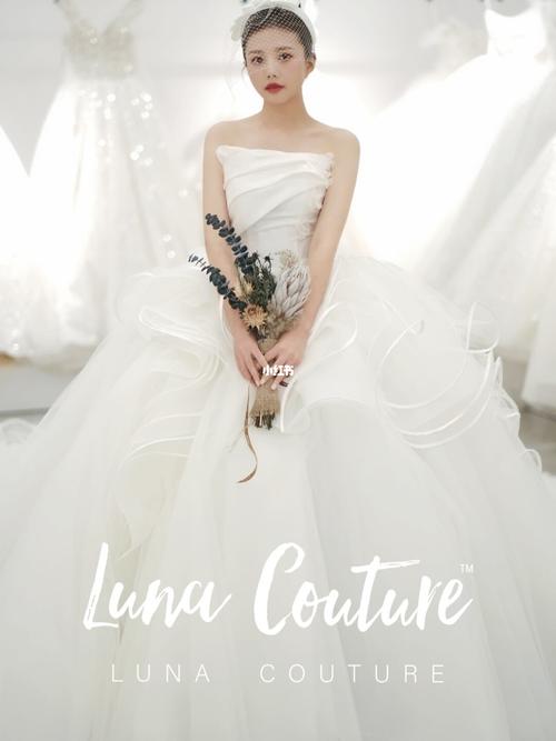 抹胸白色婚纱,梦见你最美的样子_婚纱_抹胸_凯德广场攻略_婚嫁_婚礼