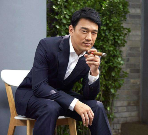 最像"霸道总裁"的5大男星,实在演不了穷人,王耀庆排第