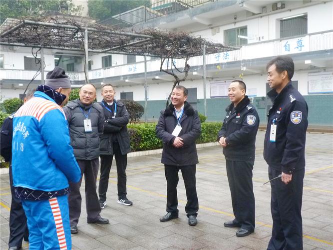 节后第一天,长沙铁检院肖功员检察长到看守所检查指导