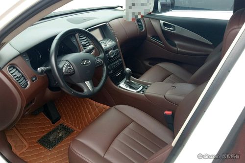 英菲尼迪qx50前排座椅