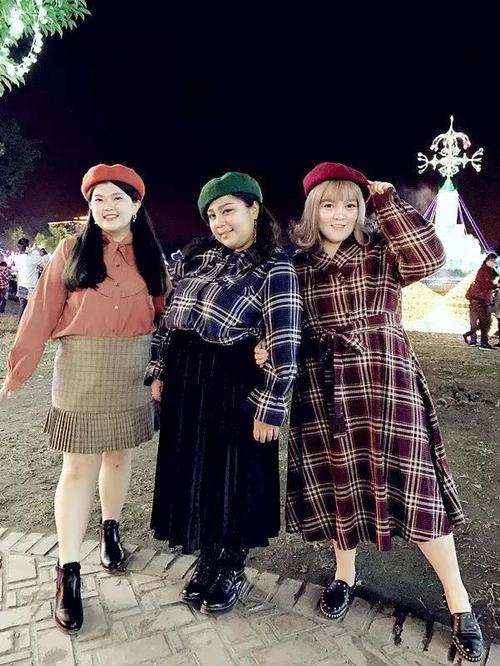 大女孩组合圣诞感恩歌迷 人海之中遇见最美的你