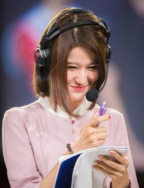 微笑时的苏小妍真美