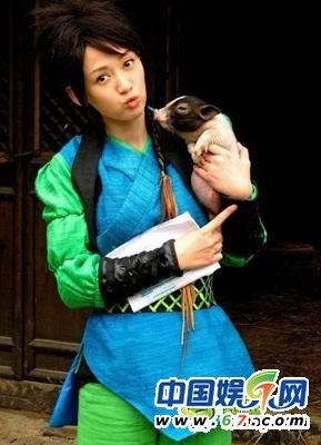 陈乔恩蒋勤勤何润东黄奕 看古装剧廉价雷人造型