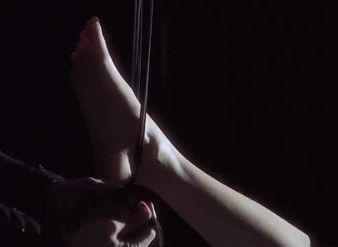 王祖贤的脚可不算小歪嘴