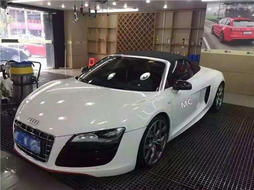 2021款奥迪r8两门两座软顶敞篷5.2跑车