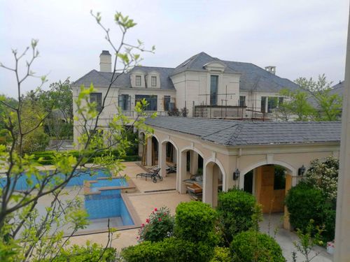 风冷热泵系统郑州绿城雁鸣湖玫瑰园项目